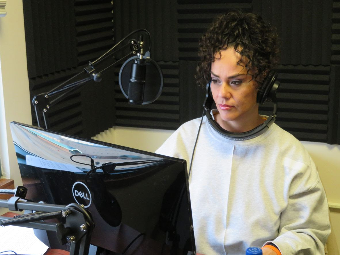 Cynthia Gonzalez is a producer at Inside Wire